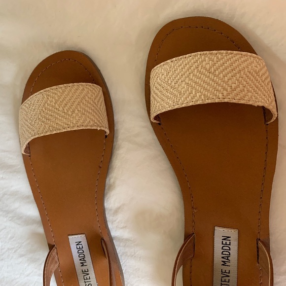 Steve Madden Sandals - Picture 2 of 3